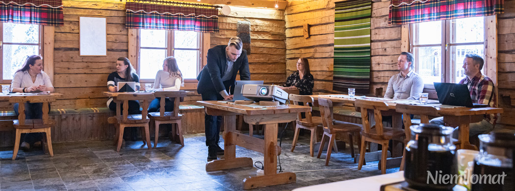 The atmospheric pre-order restaurant Vännin Ankkuri by the lake